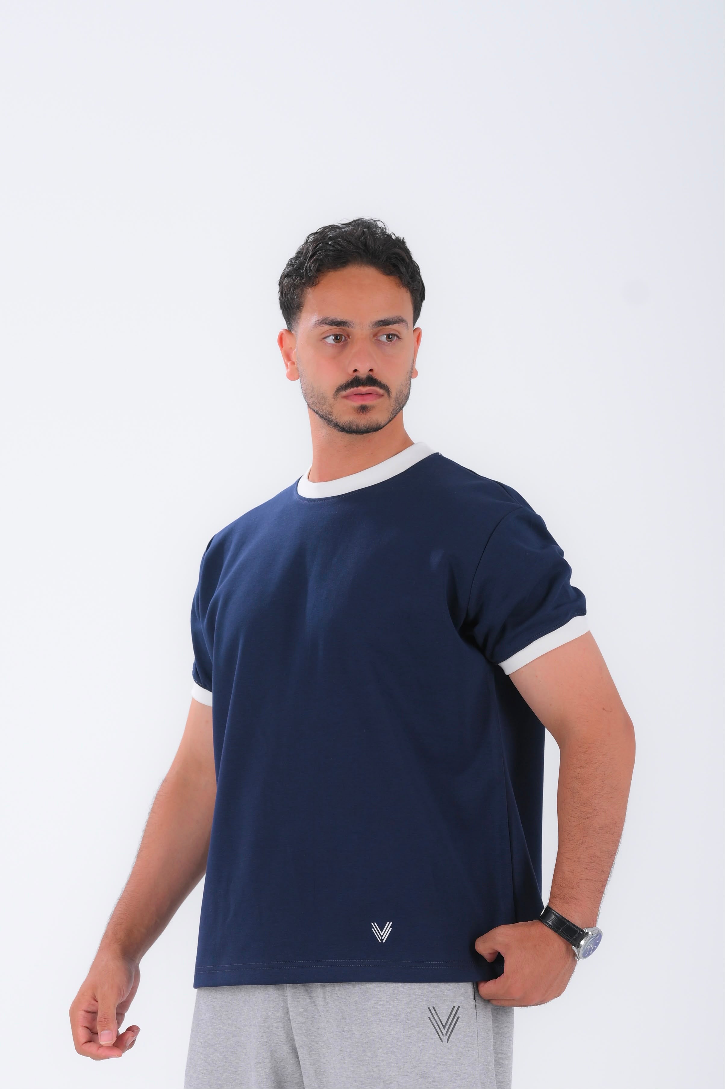 VELLO Round Oversized T-Shirt